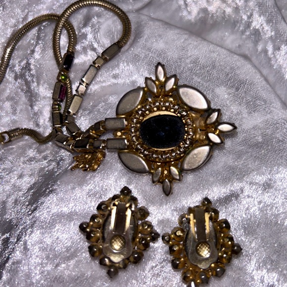 Juliana • Vintage • Necklace • Earrings • Gold Tone • Purple/ Green • Rhinestone - Picture 12 of 15